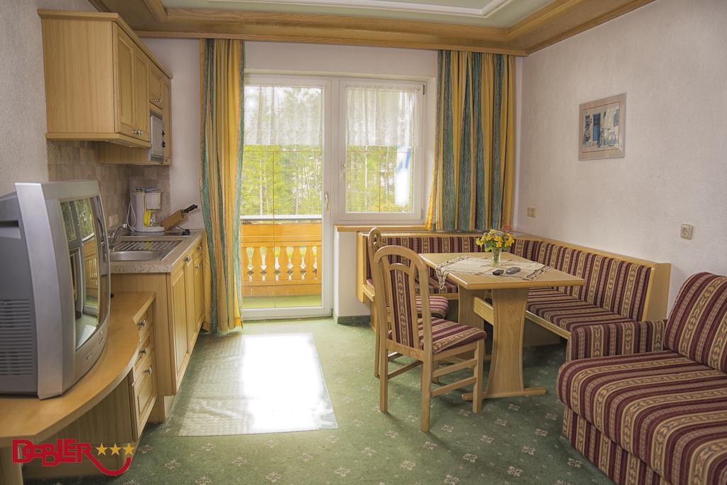 Ferienhotel Dobler Вайсенбах-ам-Лех Номер фото